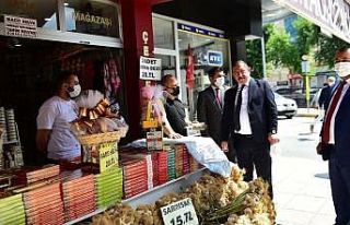 Başkan Vidinlioğlu, esnafın ve halkın sorunlarını...