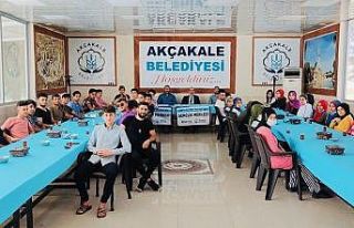 Başkan Yalçınkaya öğrencilerle moral yemeğinde...