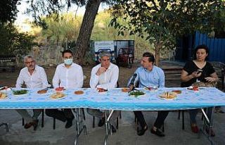 Belediye işçilerine sezon öncesi moral kahvaltısı