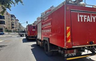 Belediye otobüsünde çıkan yangın korkuttu