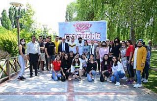 Belediyeden YKS öğrencilerine moral şenliği