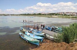 Beyşehir Gölü’nde balıkçılar, yeni av sezonuna...