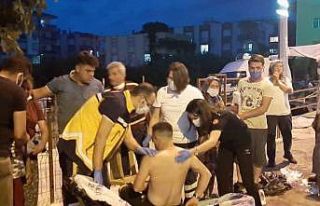 Bıçaklı kavgada eski damat yaralandı