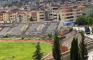 Bilecik Edebali Stadının yıkımına başlanıldı