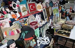 Birbirinden güzel el sanatı eserleri sergilendi