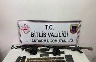 Bitlis’te 1 terörist silahı ile birlikte etkisiz...