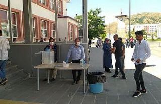 Bitlis’te YKS’nin ikinci oturumu başladı