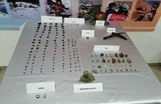 Bizans, Roma ve Ortaçağ dönemine ait tarihi eserler...