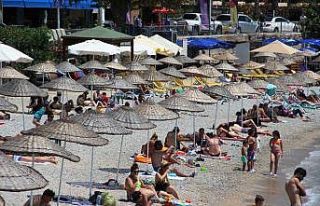 Bodrum sahillerinde adım atacak yer kalmadı