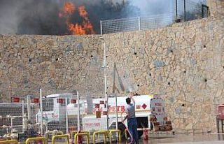 Bodrum’daki yangın akaryakıt istasyonuna ulaşmadan...