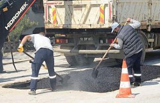 Bozüyük’te bölgesel asfalt yenileme çalışmaları...