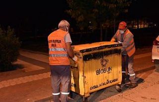 Bozüyük’te çöp konteynerleri yıkanarak temizleniyor