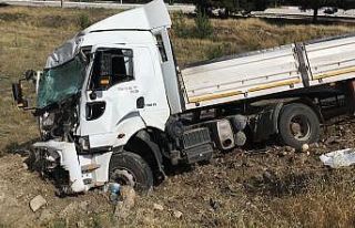Burdur’da iki tır çarpıştı: 1 yaralı
