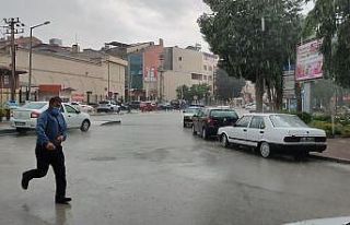 Burdur’da sağanak yağış hayatı olumsuz etkiledi