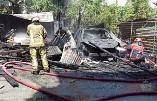 Bursa’da yeni aldığı otomobil küle döndü