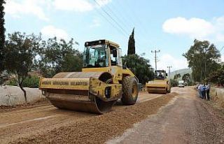 Büyükşehir 2021 asfalt sezonuna Beşikci’de başladı