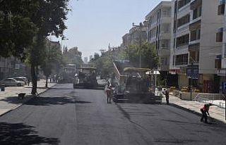 Büyükşehir, Ordu Caddesi’nin asfaltını yeniledi