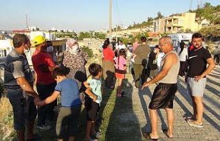 Çalılık yangını mahalleliyi sokağa döktü,...