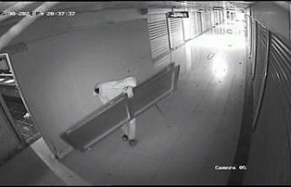 Çarşı tuvaletinin kapılarını çaldı