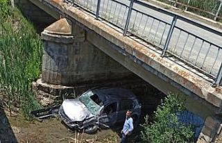 Çavdarhisar’da trafik kazası: 3 yaralı