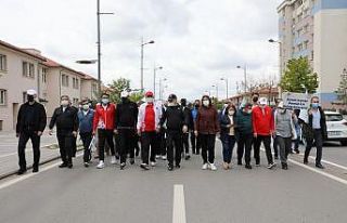 Çevre için yürüyüş yapıp pedal çevirdiler
