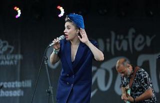 Ceylan Ertem konserinde Haluk Levent sürprizi