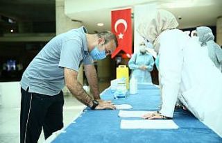 Covid-19 ile mücadele kapsamında Esenboğa Havalimanı’nda...