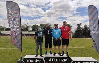 Darıcalı özel sporcudan iki altın madalya