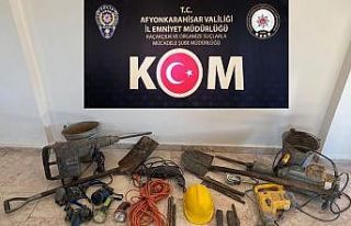 Defineciler bilinmeyen yer altı şehrini ortaya çıkardı