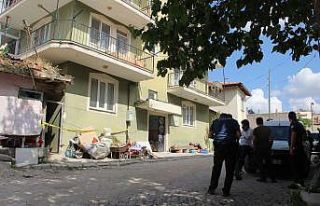 Defineciler kiraladıkları dairede yaptıkları kaçak...