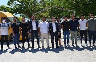 Denizköy’de muhtarlık amcandan yeğene geçti