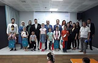 Dereceye giren öğrencilere hediyeler verildi