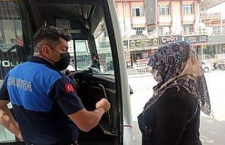 Dilenciyi suç üstü yapan zabıta şahsı toplu...