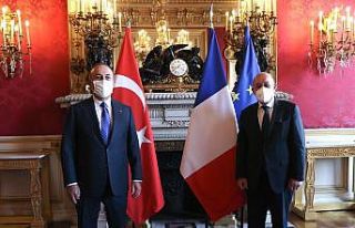 Dışişleri Bakanı Çavuşoğlu, Fransız mevkidaşı...