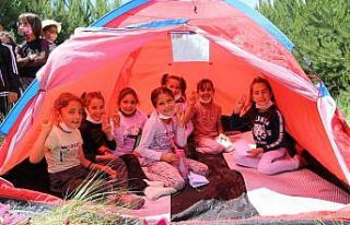 Diyadin’de öğrenciler ilk defa doğada kamp heyecanı...