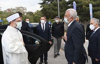 Diyanet İşleri Başkanı: “Sigarayla topyekun...