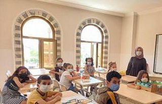 Diyarbakır’da Bilgi Evi’ndeki minik mucitlerin...