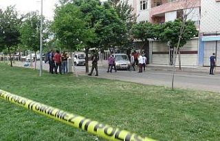 Diyarbakır’da iki grup arasında silahlı sopalı...