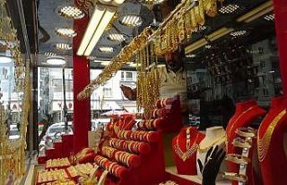 Diyarbakır’daki kuyumcu esnafından vatandaşlara...