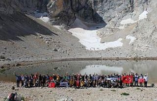 Doğaseverler yürüyüş etkinliğinde buluştu