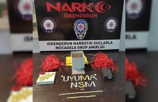 Doğum günü hediye kutusundan uyuşturucu çıktı