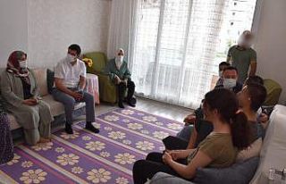 Doğuştan engelli olan engelli kardeşlere yürek...