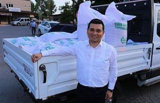 Döşemealtı’nda tarlaları yanan çiftçiye tohum...