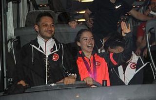 Dünya şampiyonu cimnastikçiye memleketinde görkemli...