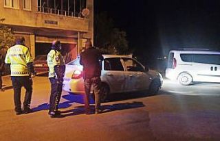’Dur’ ihtarına uymayan sürücü bekçiye çarptı