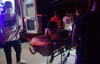 Duvardan atlayarak girdiği okul bahçesinde yaralanınca...