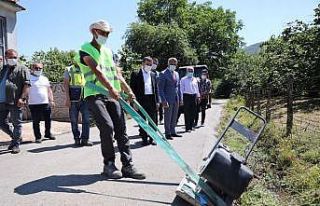 Düzce’de köy yolları beton oluyor