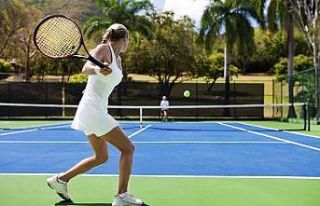 EBYÜ’de tenis kursu