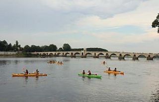 Edirne’de kanolar suya indi
