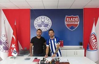 Elazığ Karakoçan FK, Ekrem Sütçü’yü renklerine...